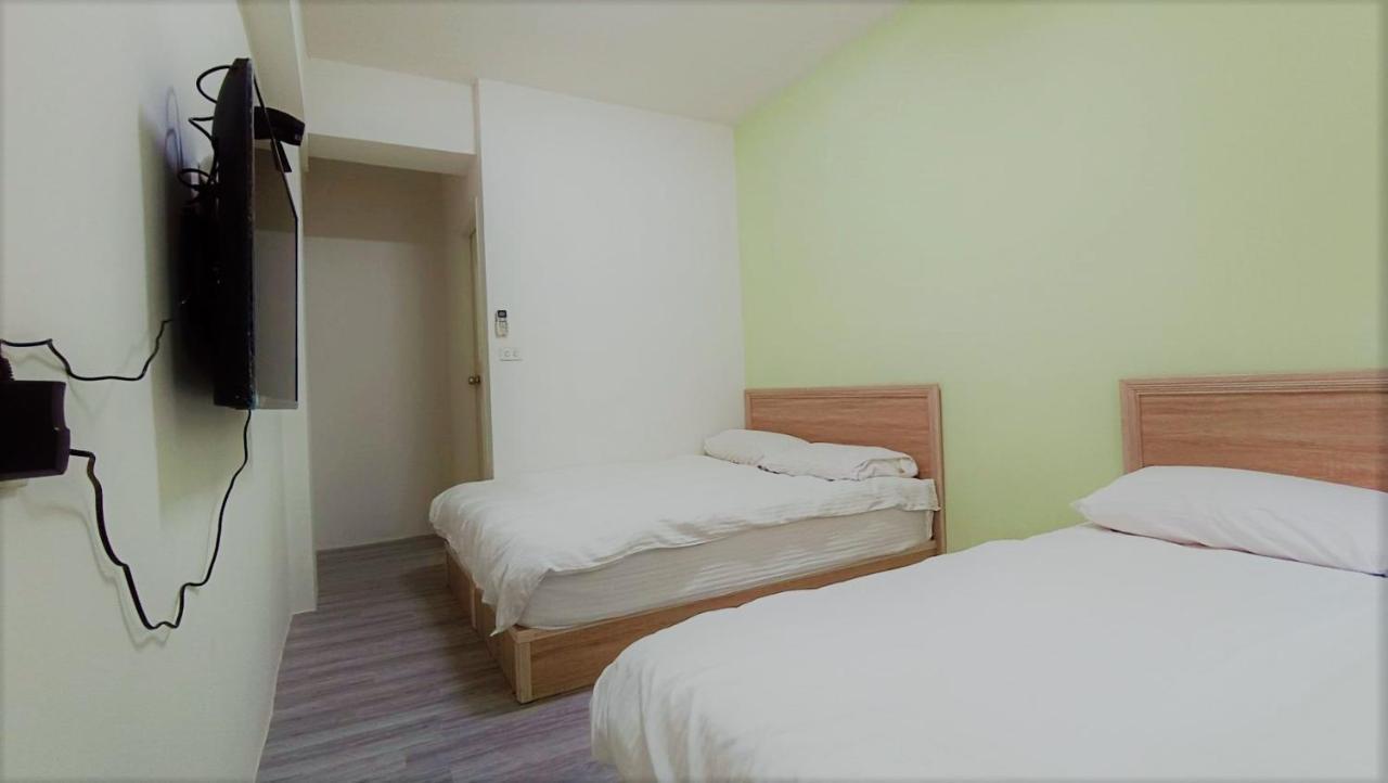 Fengchia Bichon B&B Taichung Buitenkant foto