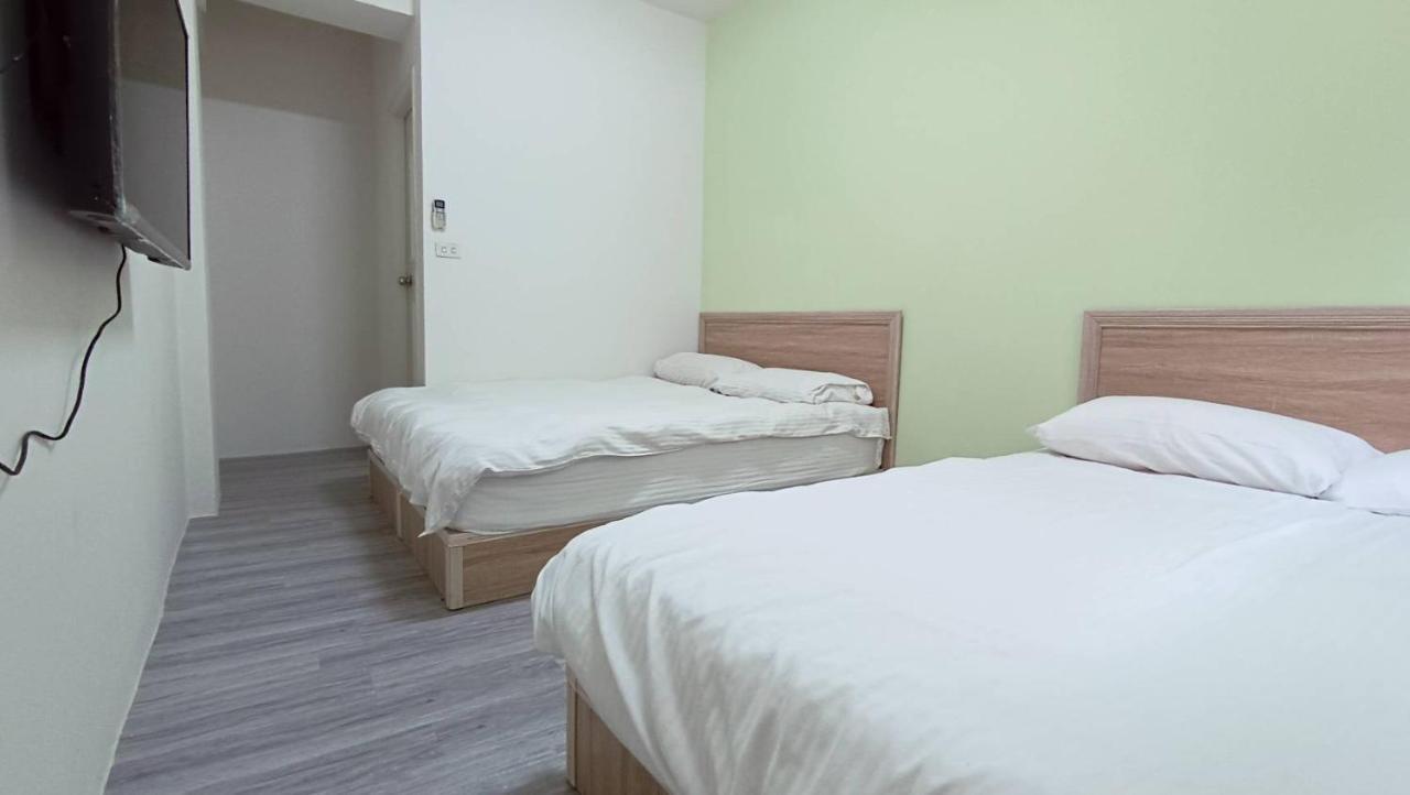 Fengchia Bichon B&B Taichung Buitenkant foto