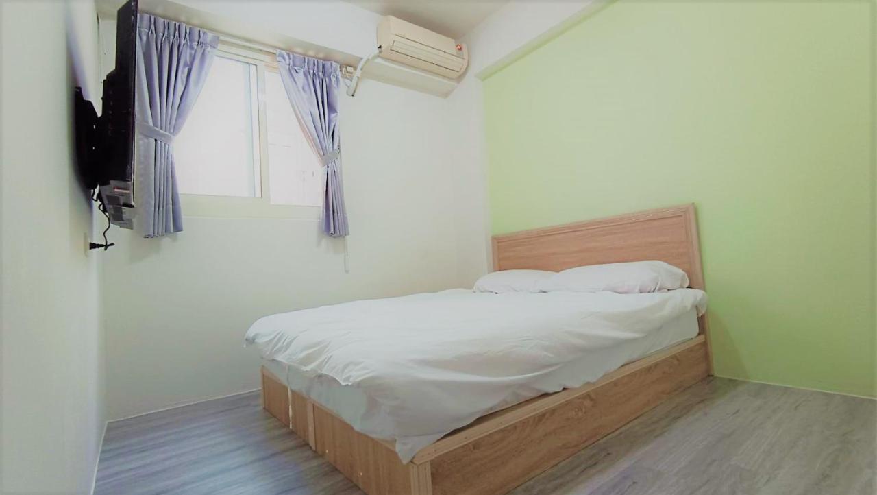 Fengchia Bichon B&B Taichung Buitenkant foto